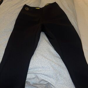 Zaggora Hot Pants Capri Black